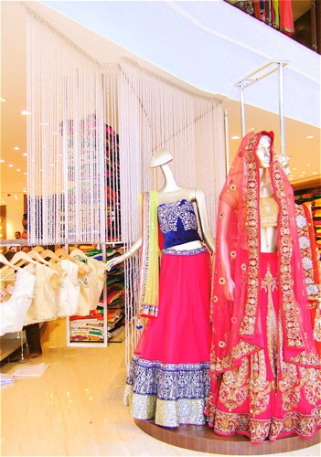 Visual Merchandising Bead Curtain Visual Merchandising Bead Curtain